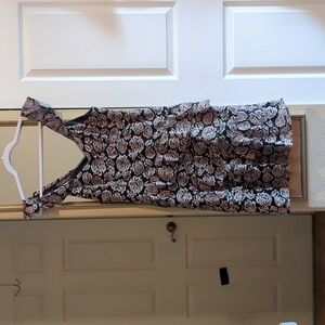 White House Black Market rose embroidered dress size 8